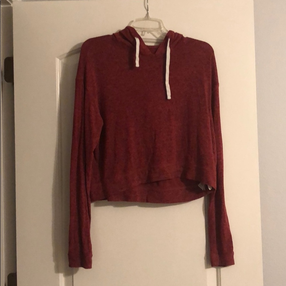 Long sleeved cropped shirt